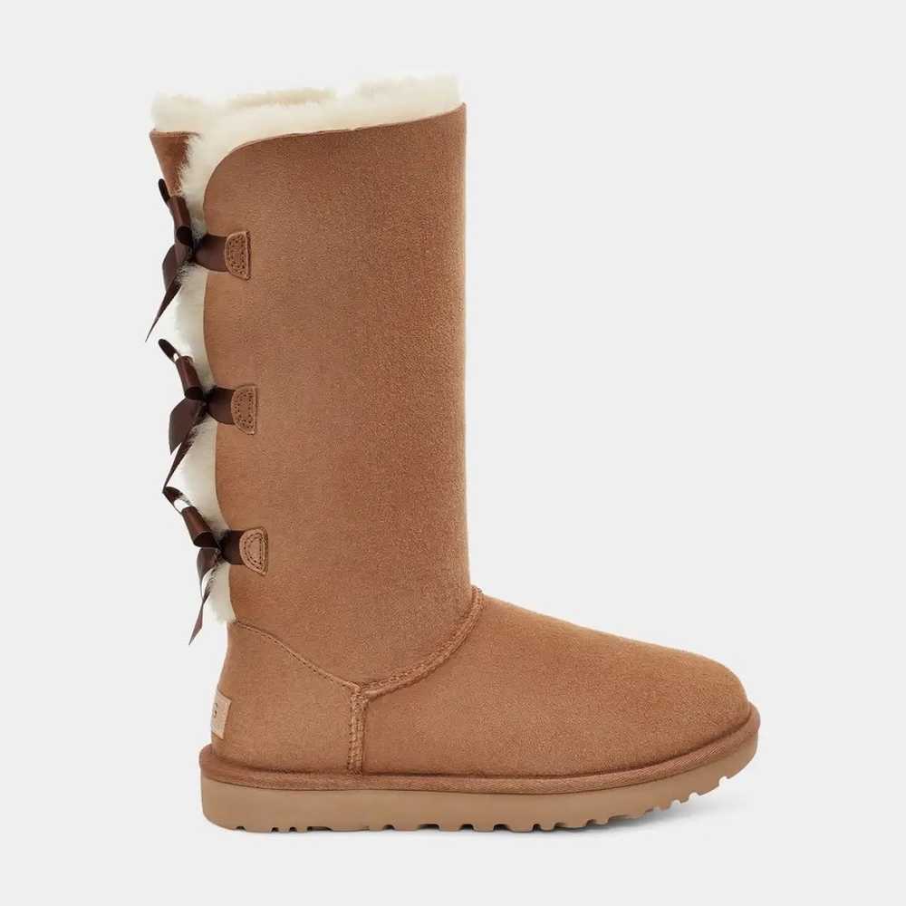 Bailey Bow Tall II Boot plus Ugg cleaning kit - image 2