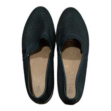 Frye Black Perforated Melanie Slip On Shoes 6