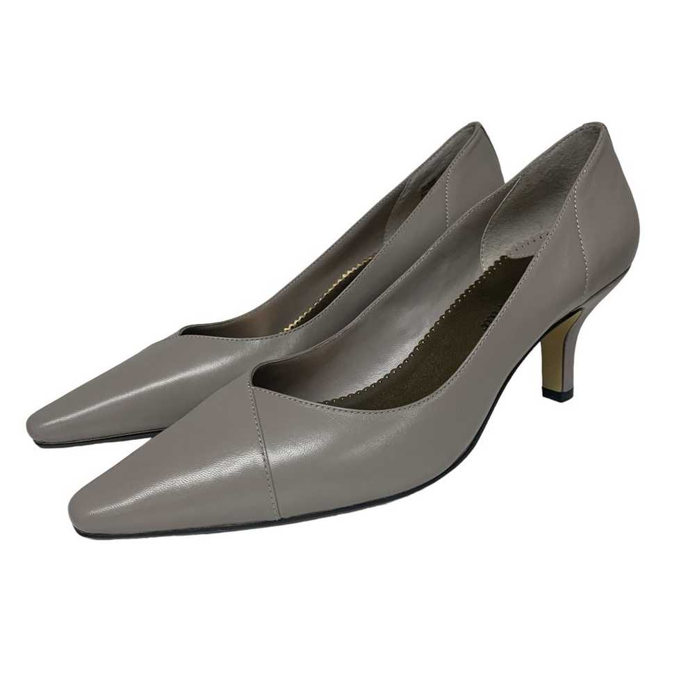 Bella Vita Womens Size 11W Taupe Pointed Heels - image 2