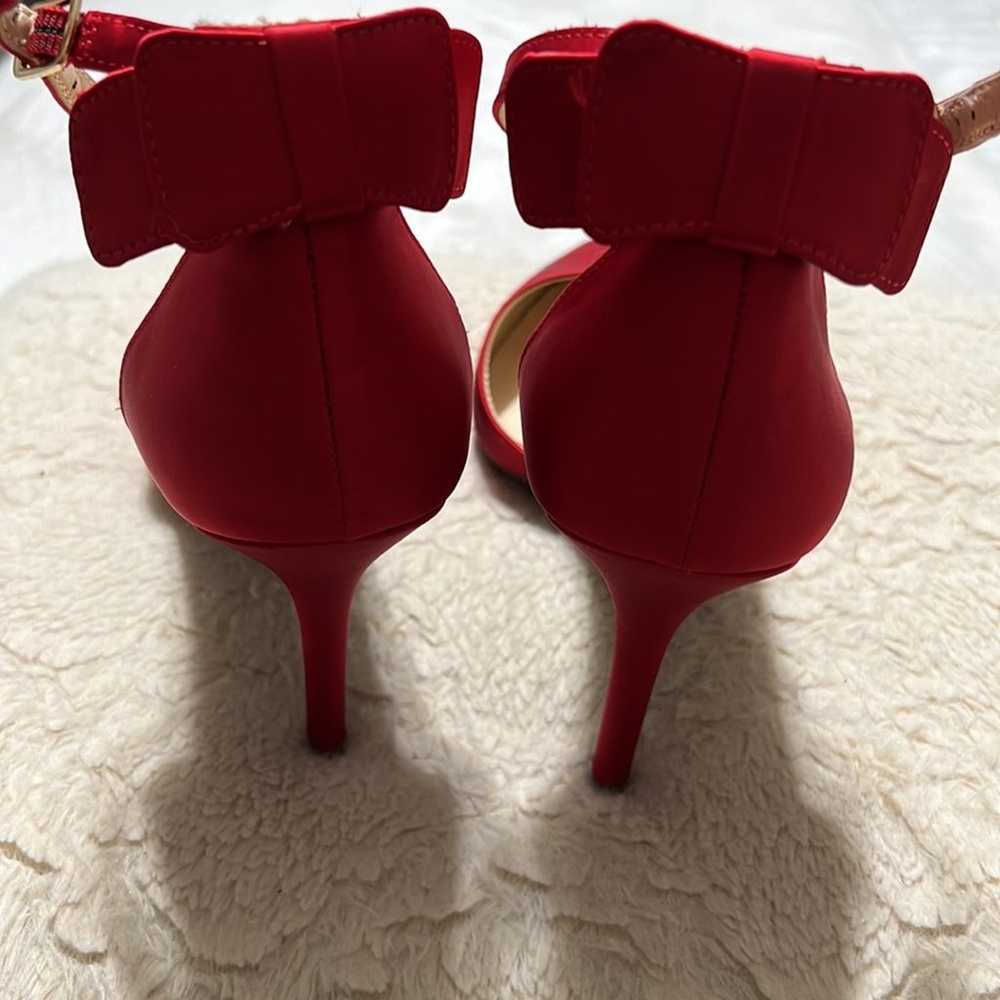NWOB Jessica Simpson Lana Satin Red Heels - image 3