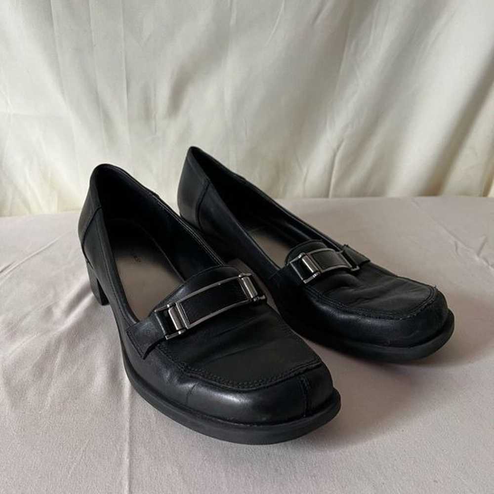 Vintage 90s Y2K Buckle Loafer Heeled Shoes Slip O… - image 1