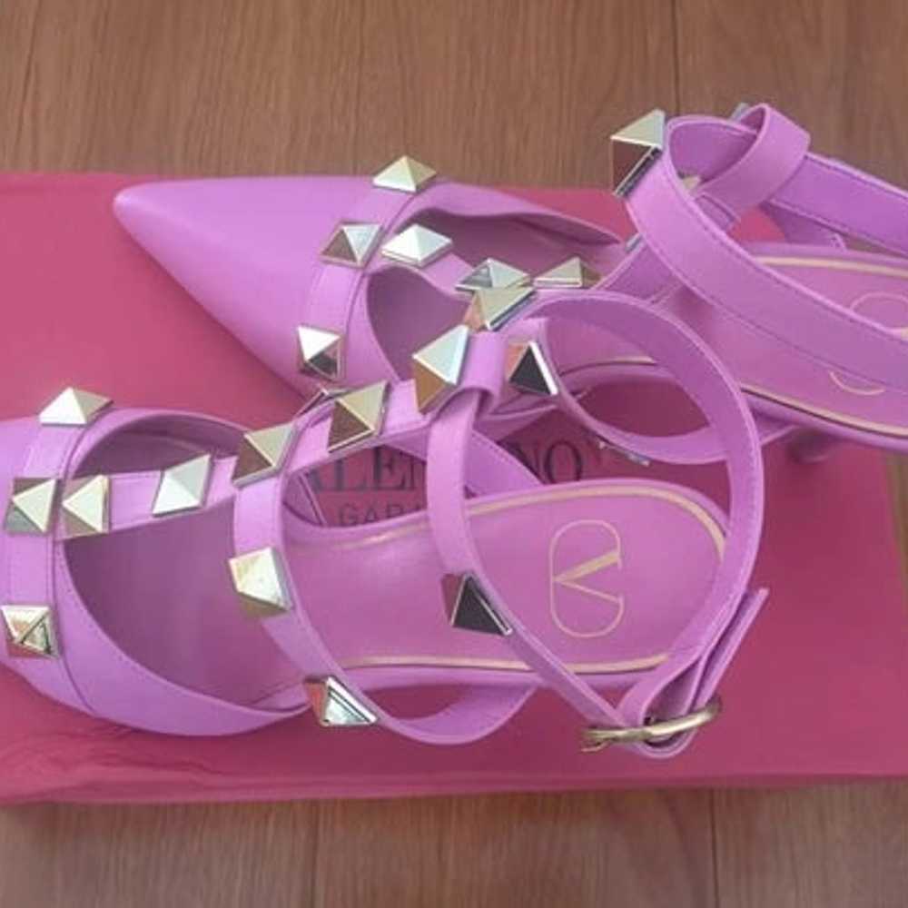 Valentino fan heels - image 6