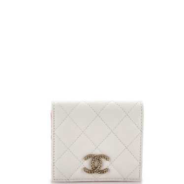 CHANEL Textured CC Bifold Wallet Quilted Caviar Co