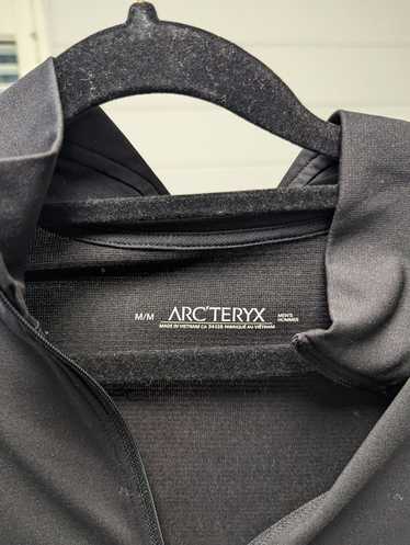 Arc'Teryx Phase AR Zip Neck - image 1