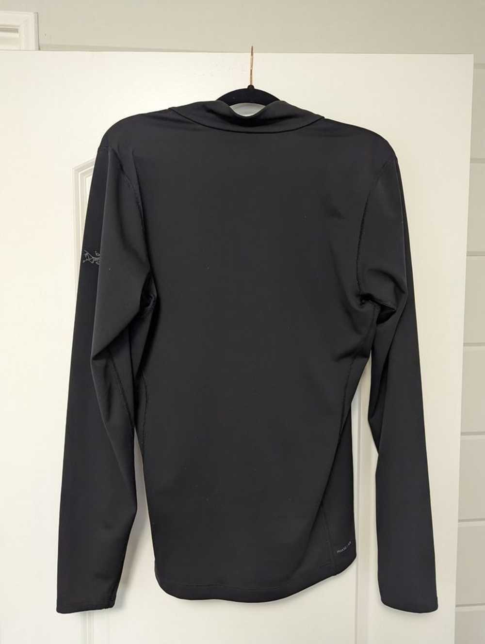 Arc'Teryx Phase AR Zip Neck - image 3