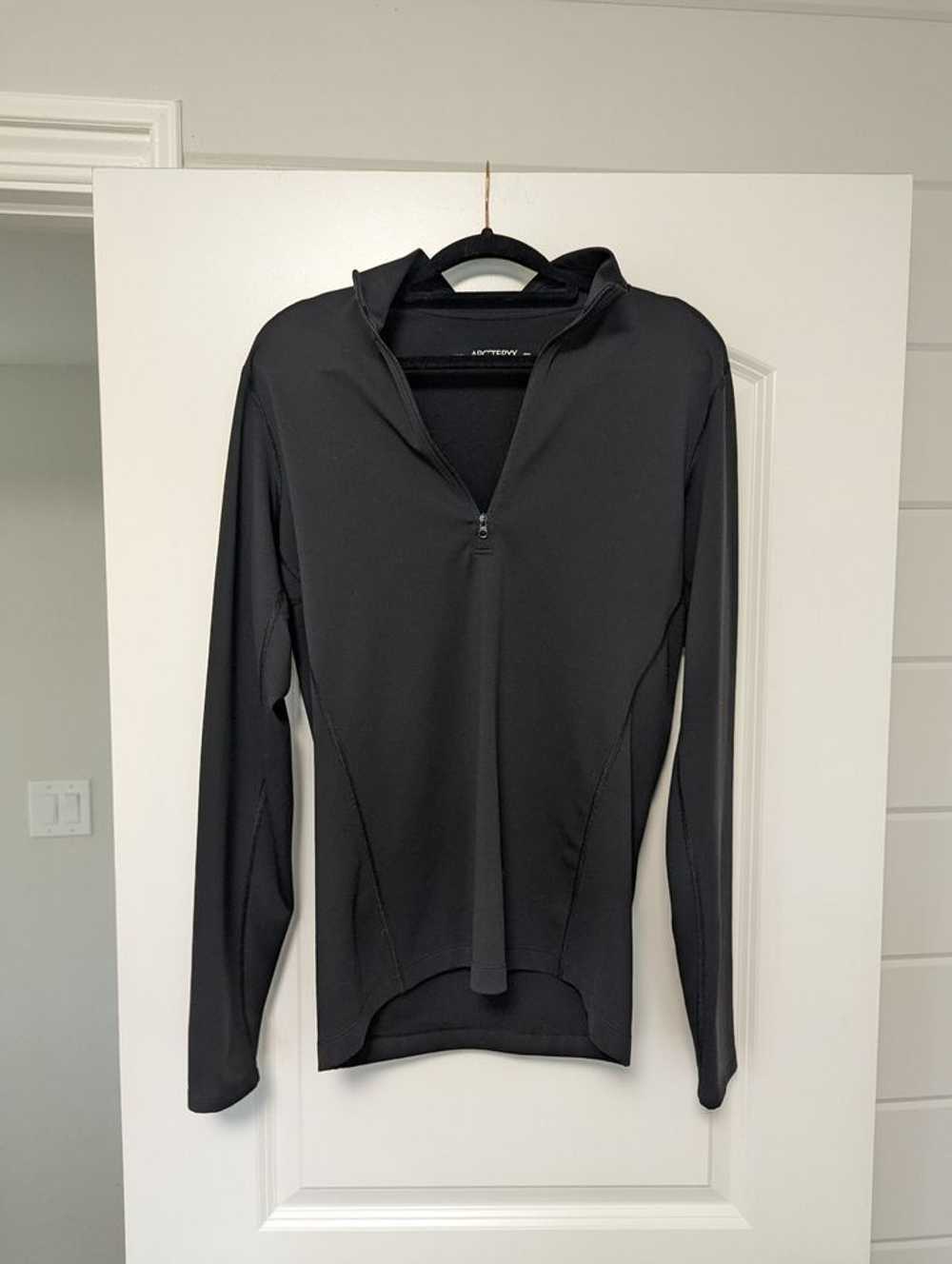 Arc'Teryx Phase AR Zip Neck - image 4