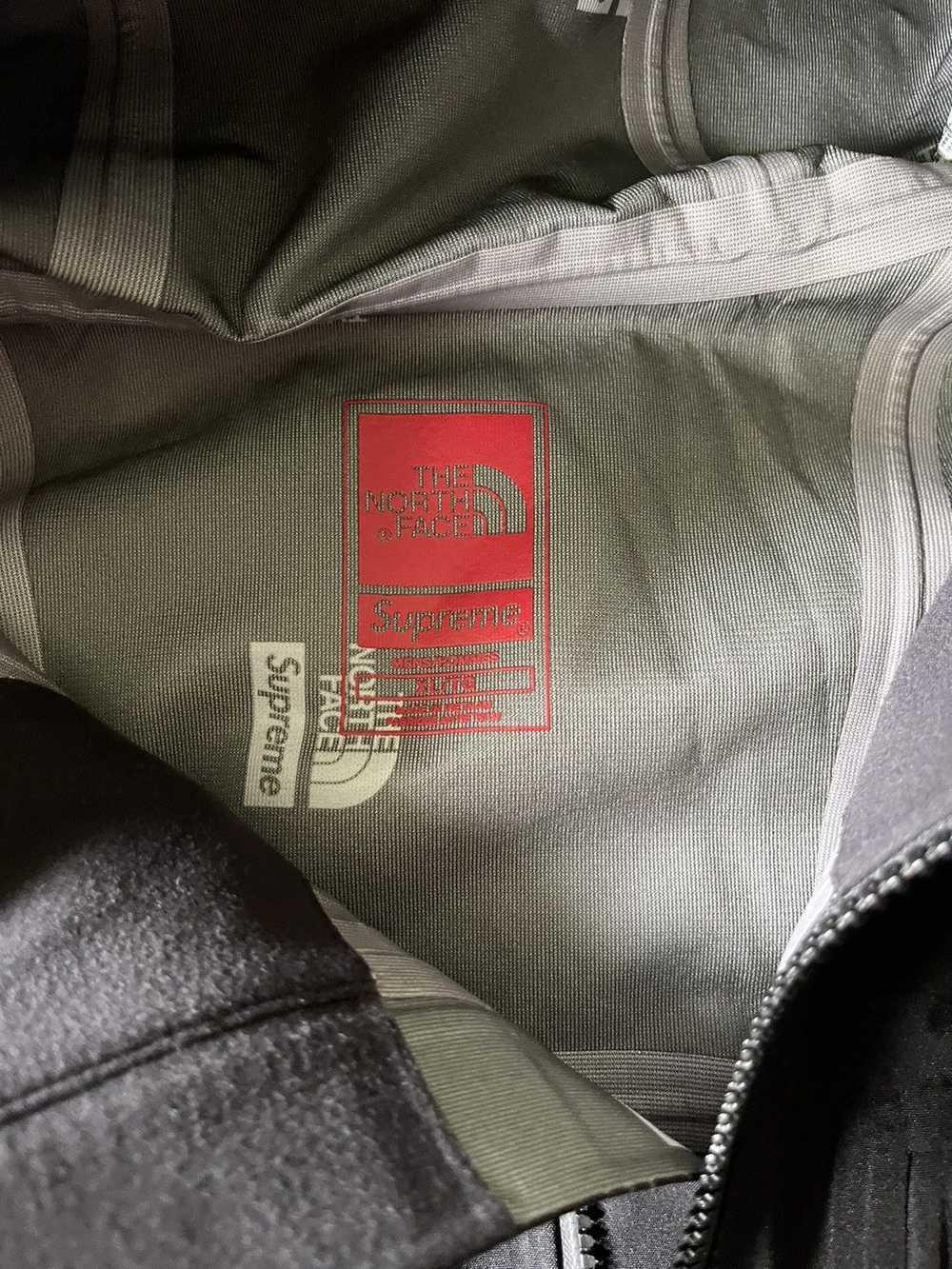 Supreme × The North Face Supreme x north face mou… - image 2