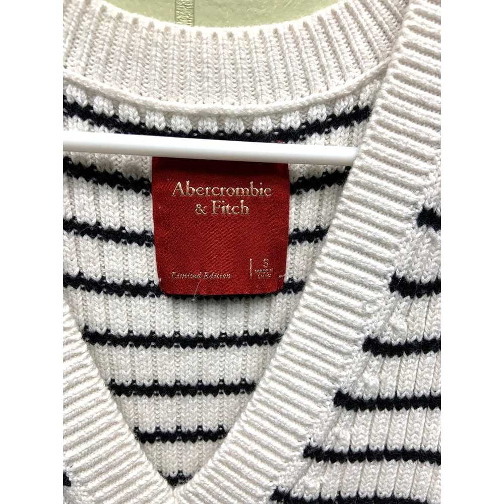 Abercrombie & Fitch Cotton Blend Sweater Vest Str… - image 3