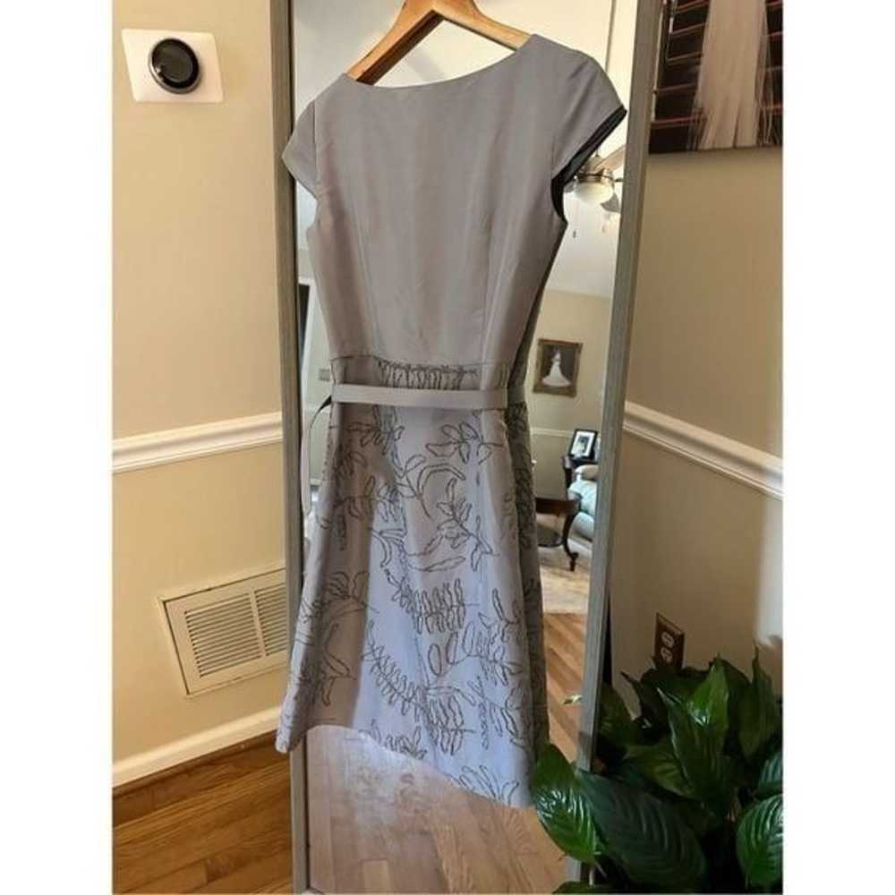 Due per Due Veste Silk Sheath Dress Gray Size 4 - image 4