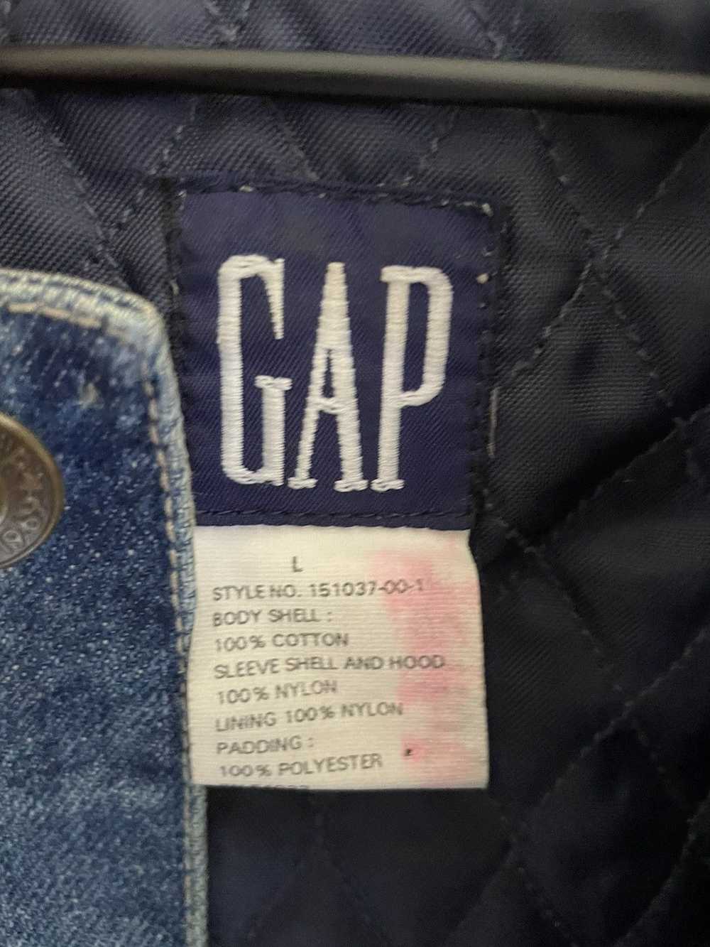 Gap × Vintage Gap Denim Jacket worn by Drake - image 7