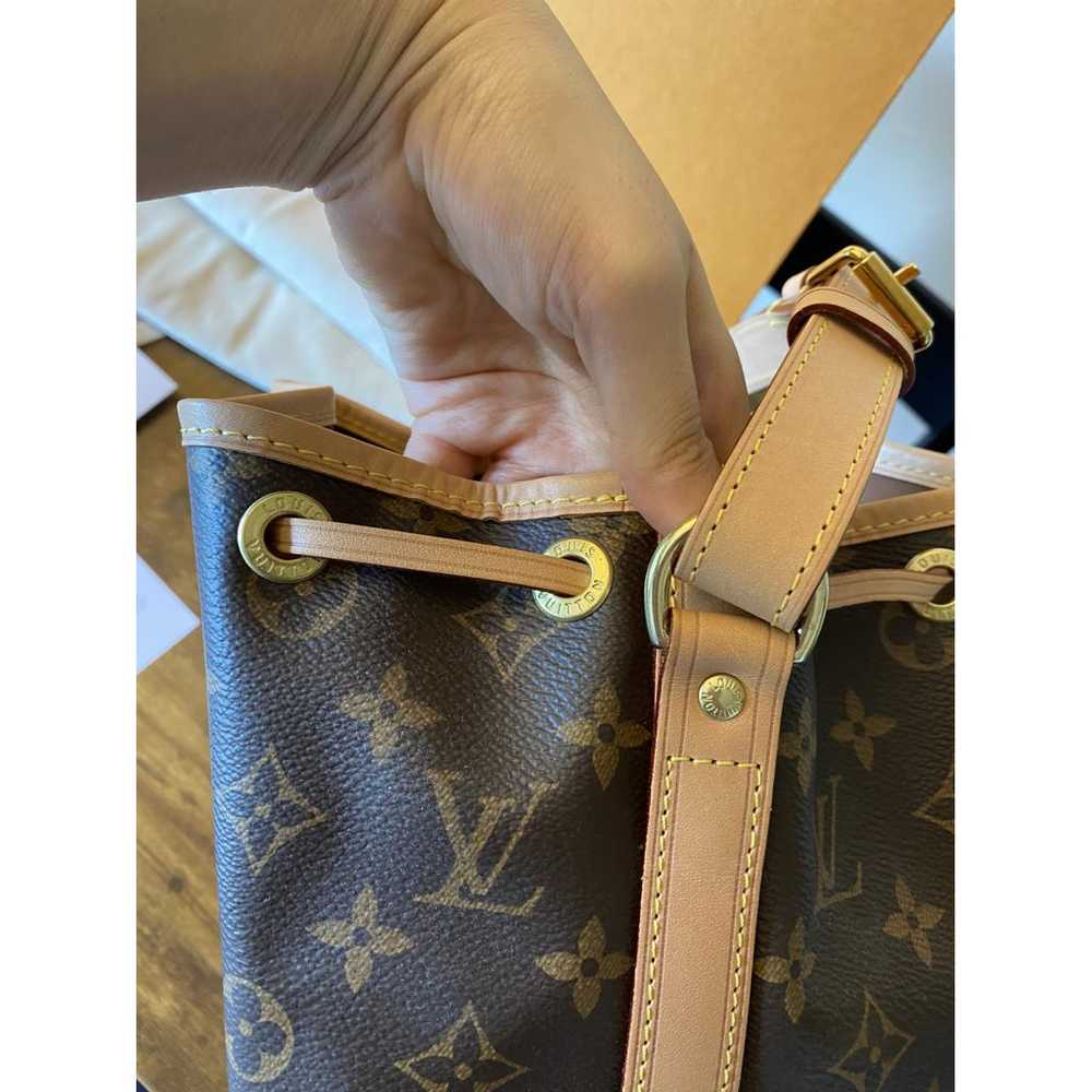Louis Vuitton Noé leather crossbody bag - image 6