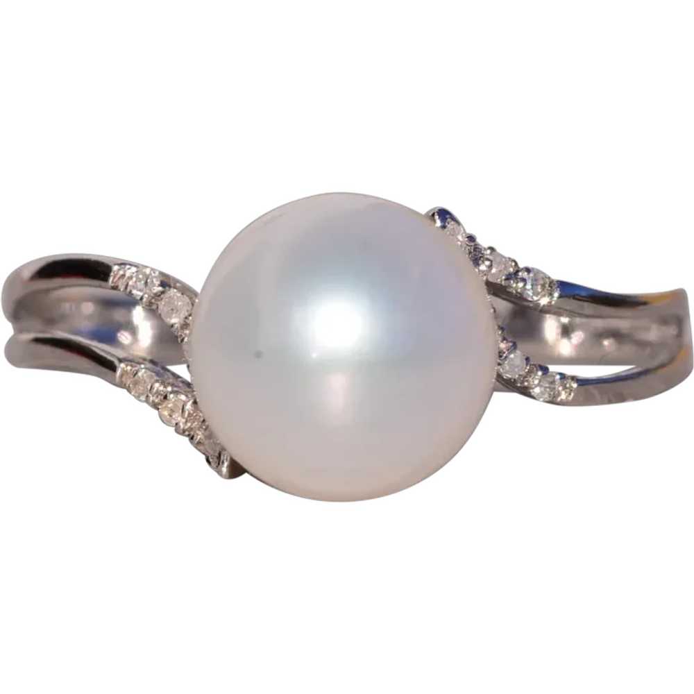 Pearl and Natural Diamond Ring in White Gold - image 1