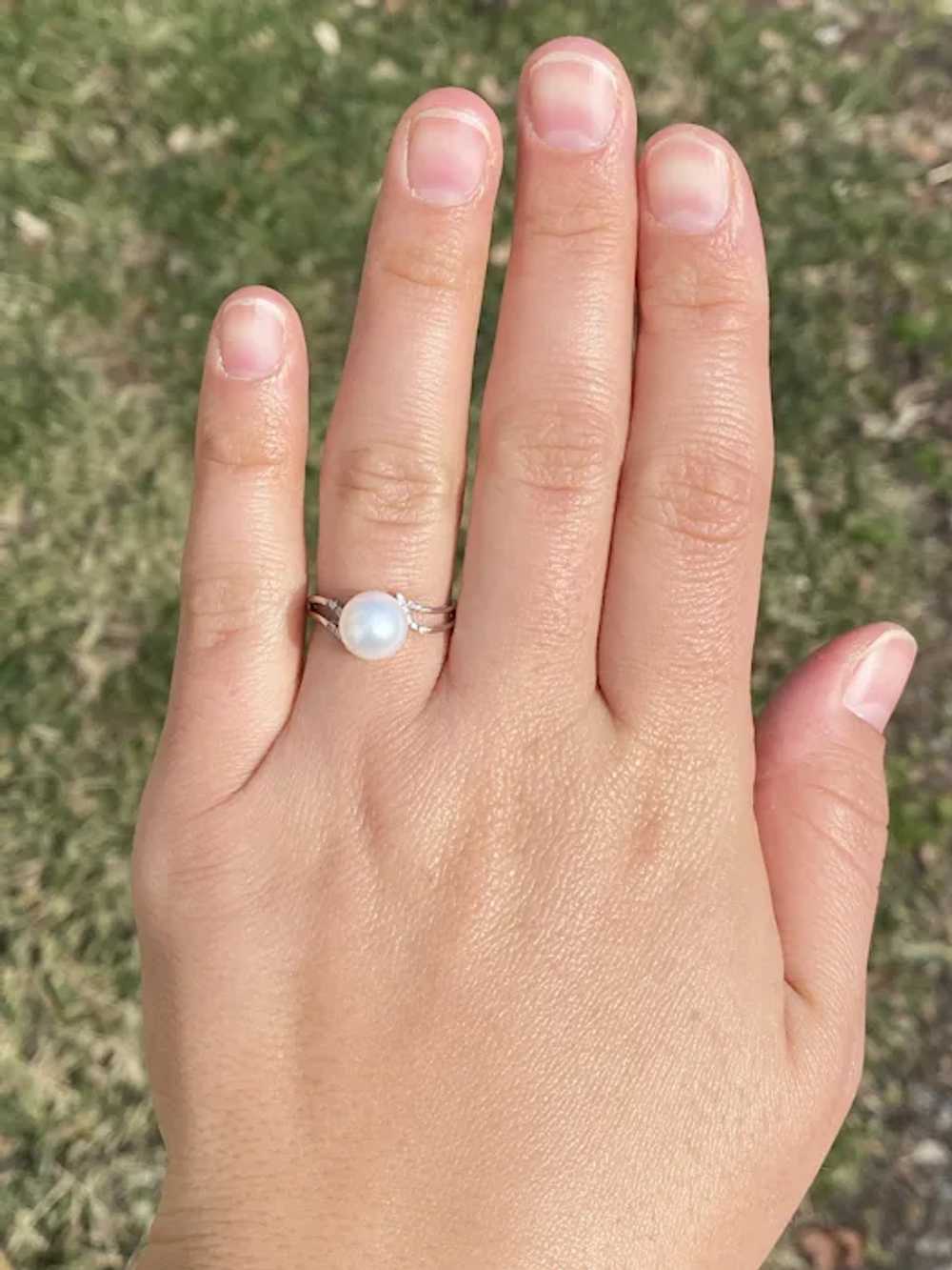 Pearl and Natural Diamond Ring in White Gold - image 7