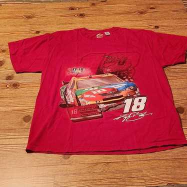 NASCAR: Vintage Kyle Busch #18  M&M  T Shirt  2010 - image 1
