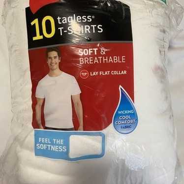 This Hanes Comfort soft T-Shirt is a must-have ad… - image 1