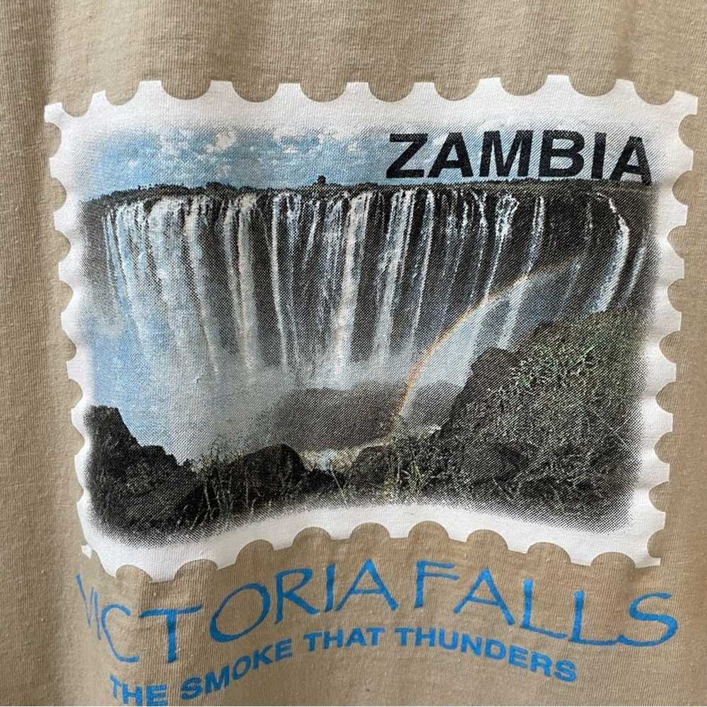 Victoria falls Zambia the smoke that thunders nat… - image 3