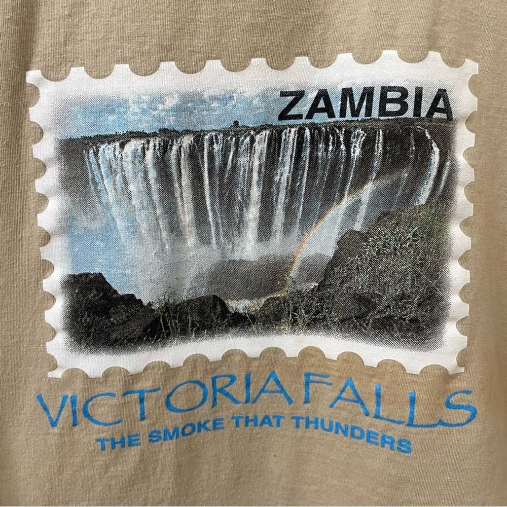 Victoria falls Zambia the smoke that thunders nat… - image 4