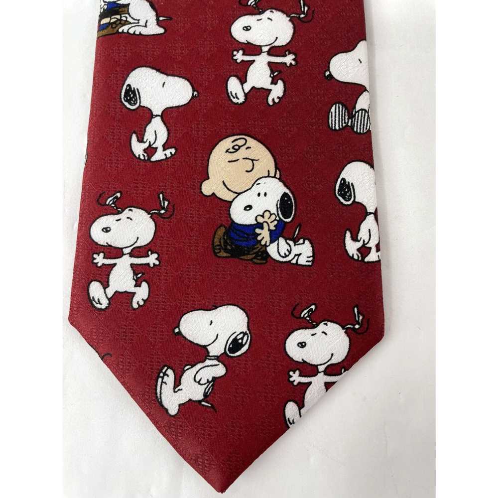 Peanuts Charlie Brown And The Gang Peanuts Neck T… - image 2