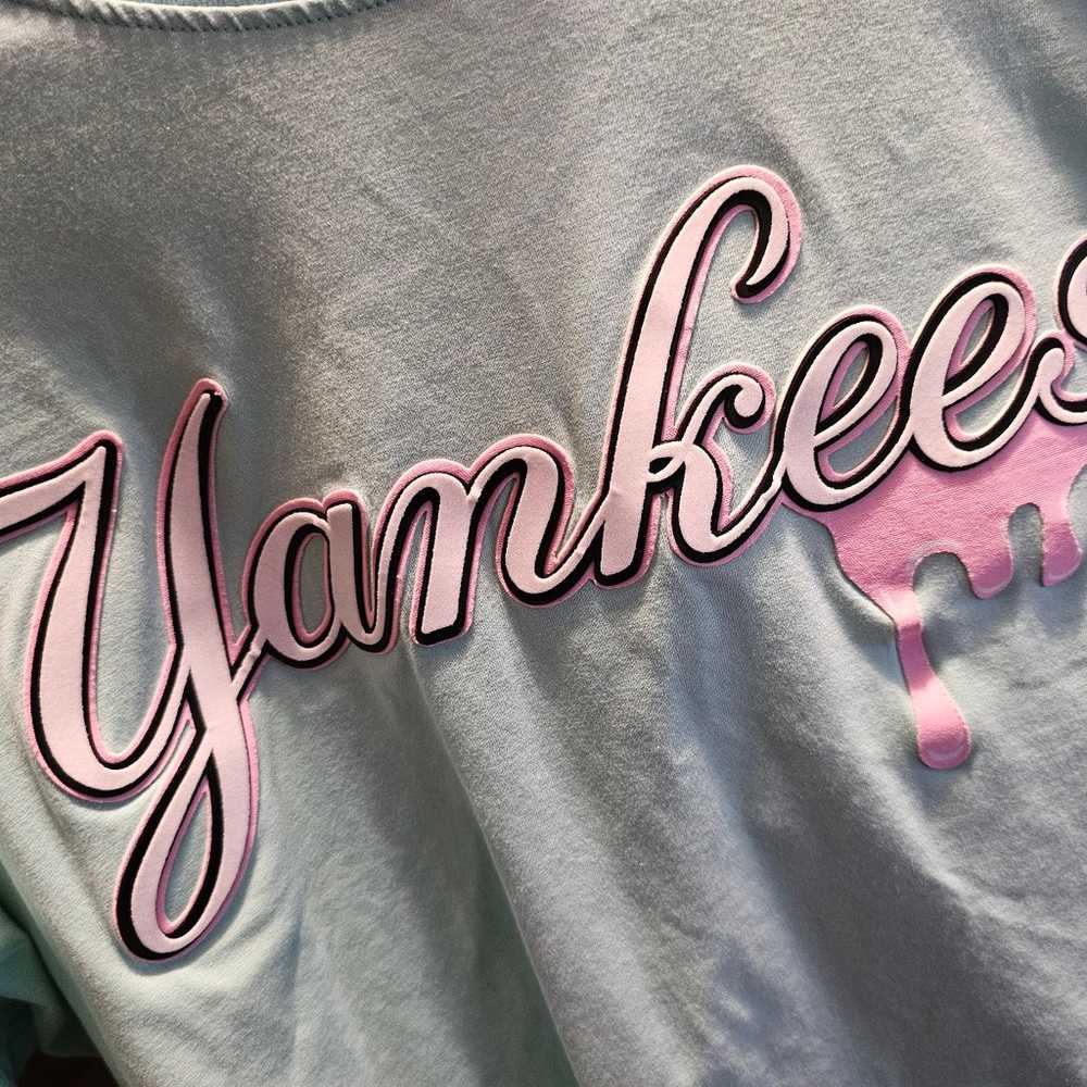 New York Yankees shirt - image 3