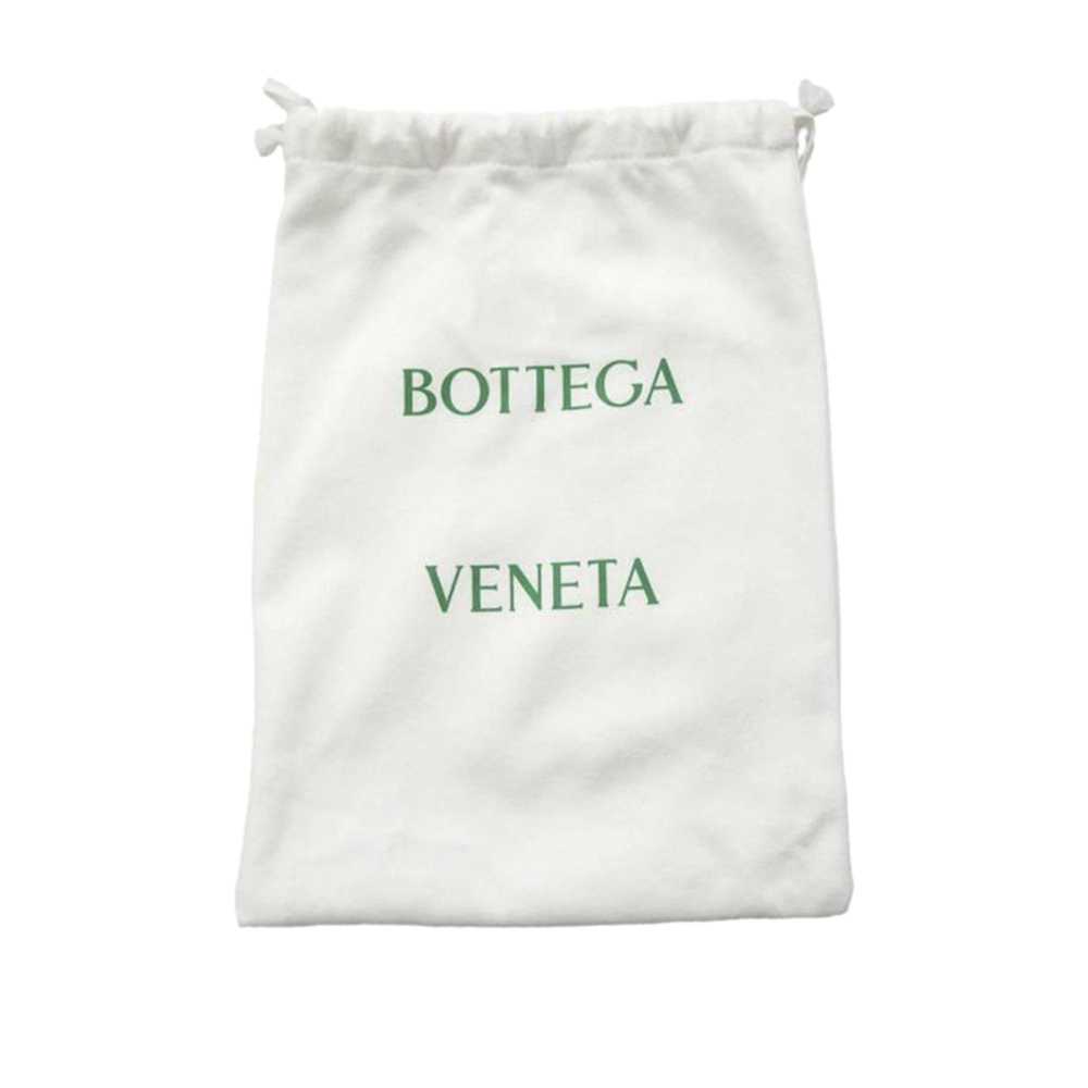 Product Details Bottega Veneta The Chain Pouch Be… - image 3