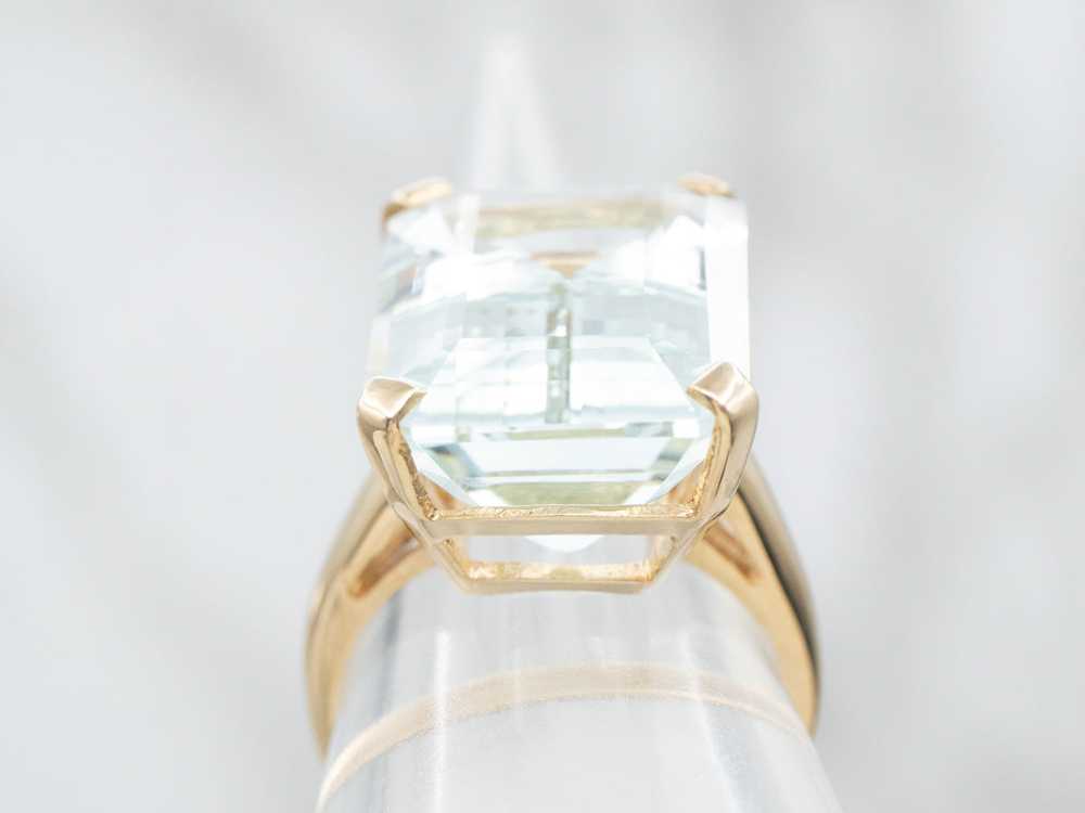Stunning Aquamarine Cocktail Ring - image 3