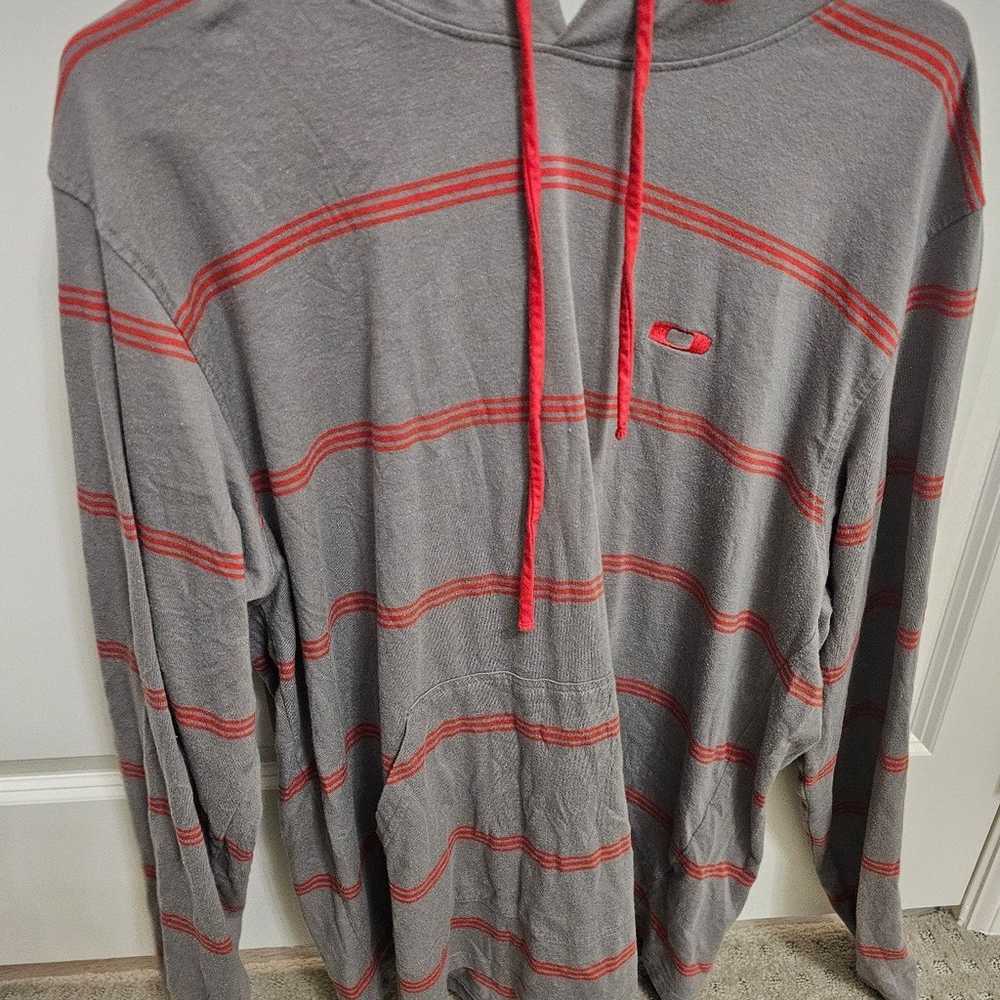 Oakley Long Sleeve Shirts with Hood selling all 4… - image 5