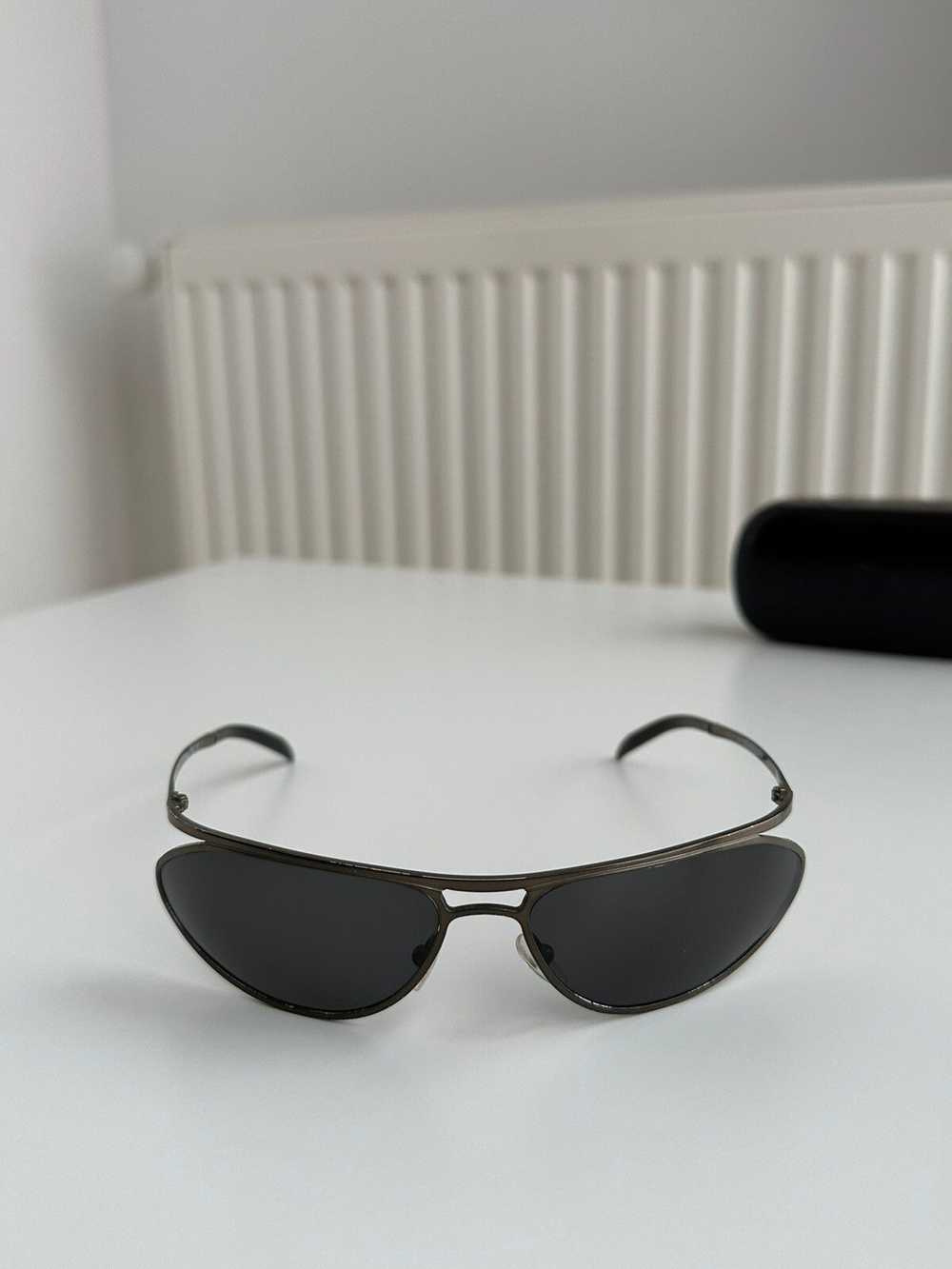 Gucci × Vintage Gucci Shield Oval Black Sunglasse… - image 2