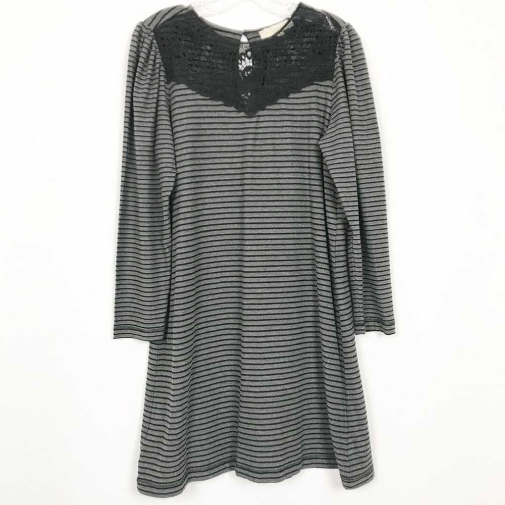 Loft Ann Taylor Loft Black/Gray Striped Lace Dres… - image 9