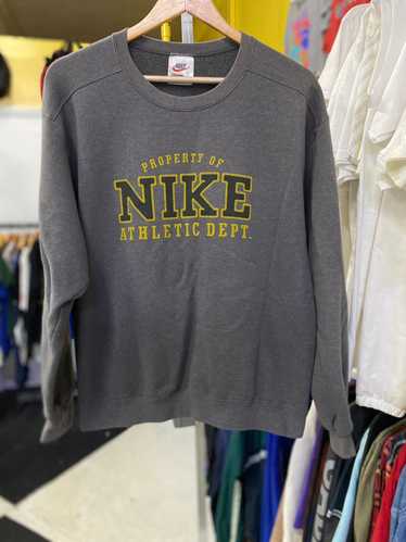 Nike 90’s “NIKE” Big Spell Out Logo Sweatshirt