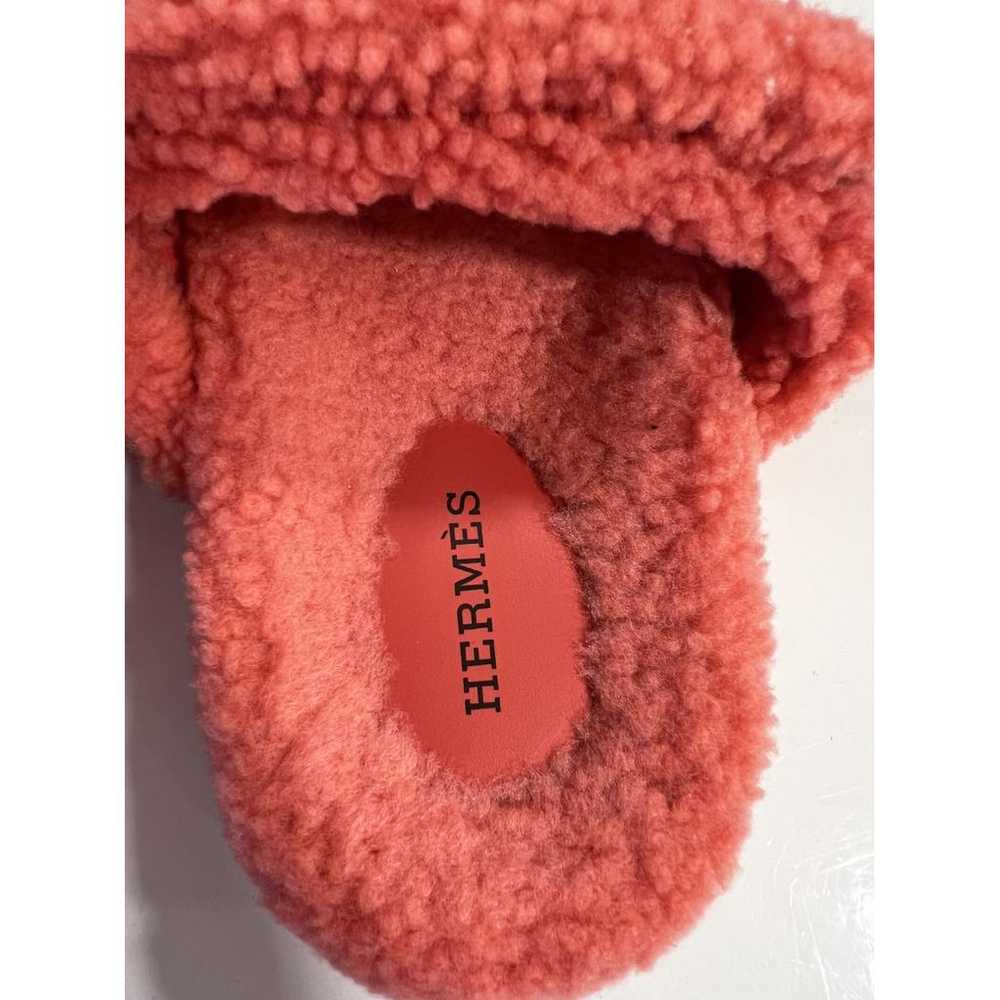 Hermès Chypre shearling sandal - image 9