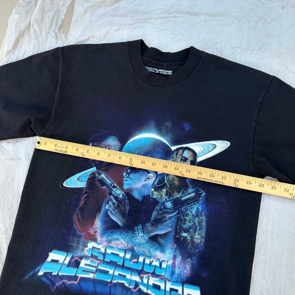 Rauw Alejandro 2023 Saturno World Tour T Shirt Si… - image 4