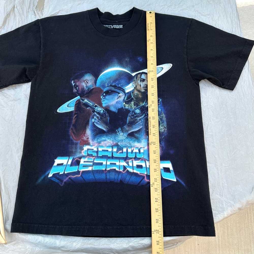 Rauw Alejandro 2023 Saturno World Tour T Shirt Si… - image 5