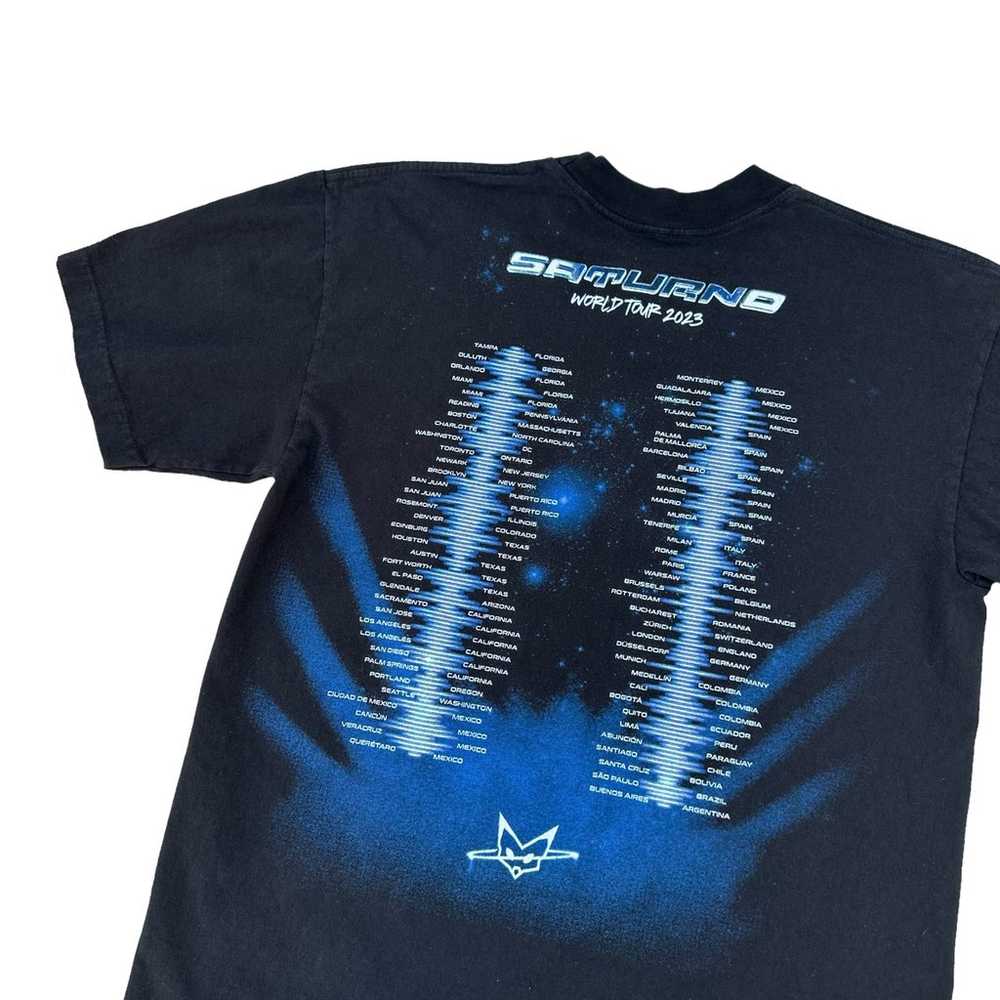 Rauw Alejandro 2023 Saturno World Tour T Shirt Si… - image 6