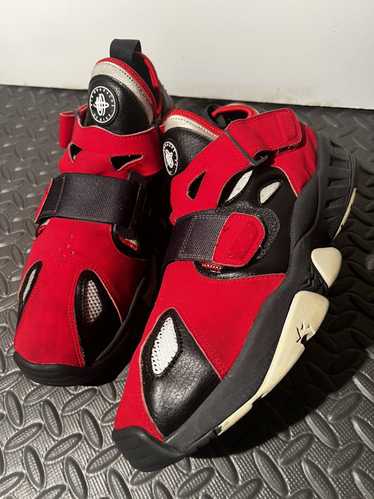 Nike RARE Nike Air Trainer 94’ Huarache 2013 Red s