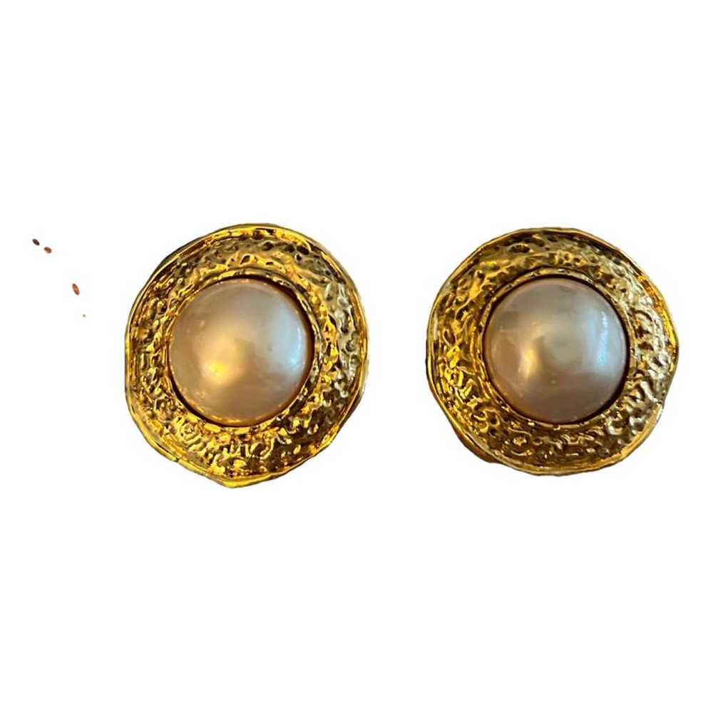 Chanel Yellow gold earrings - image 1