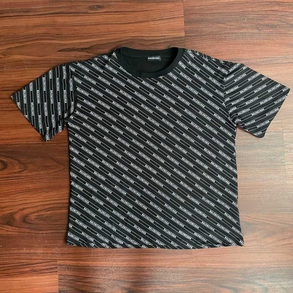 Balenciaga Logo All Over Print T Shirt Mens Size … - image 1