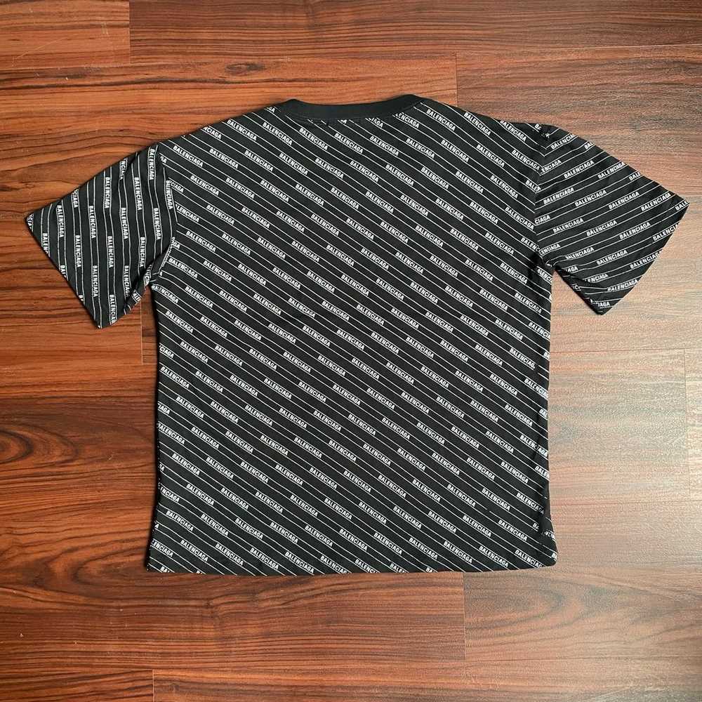 Balenciaga Logo All Over Print T Shirt Mens Size … - image 2