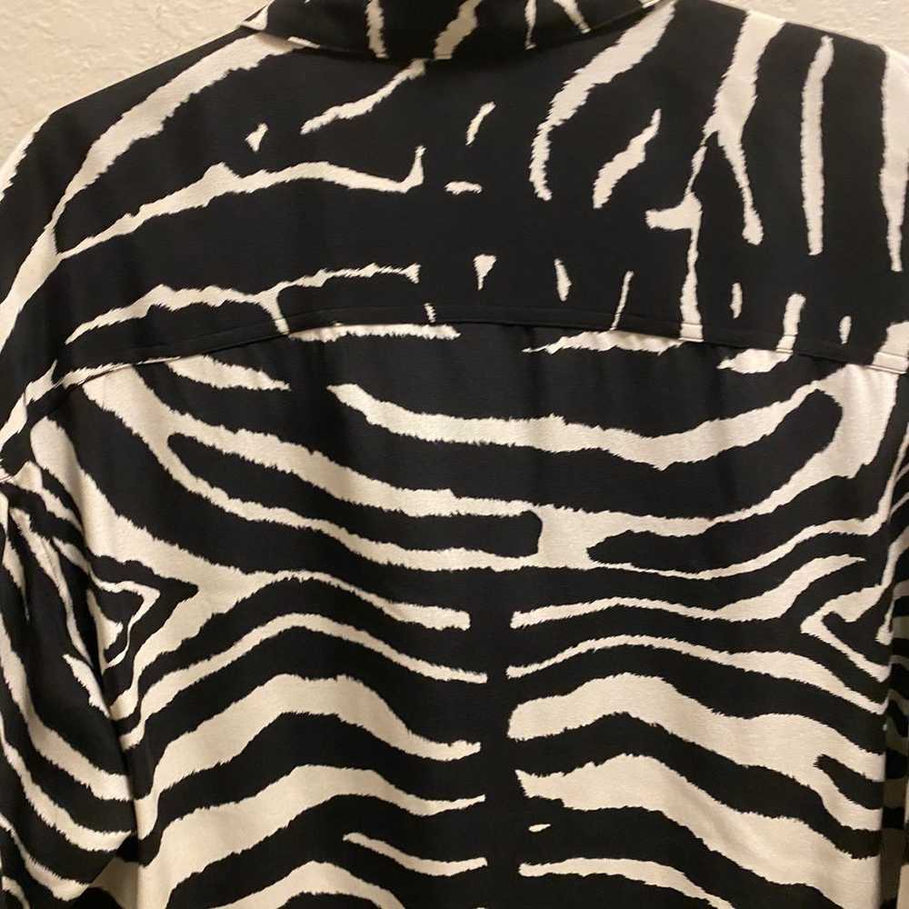 Emanuel Ungaro 100% silk vintage zebra print butt… - image 5