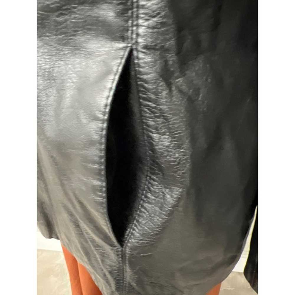 Danier Women Black Leather Jacket Size S - image 5