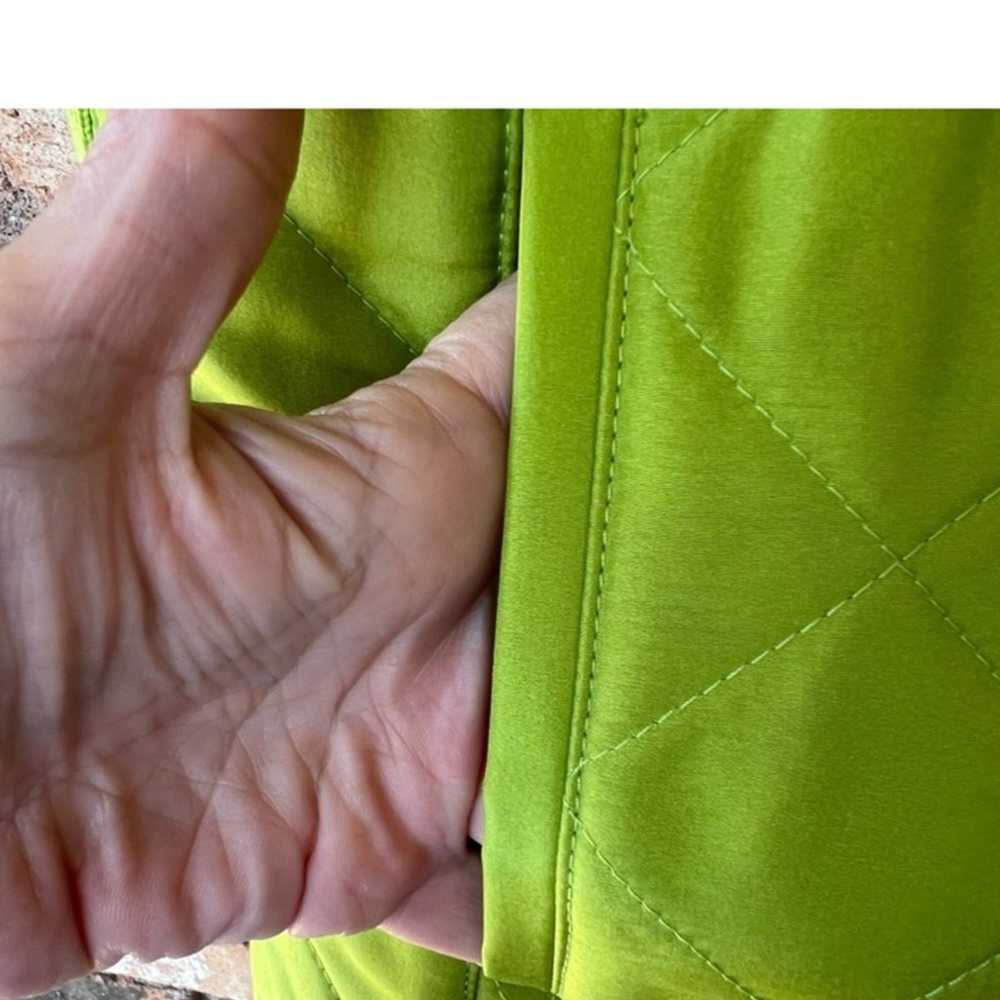 J. McLaughlin Silk Quilted Zip Up Vest size M - image 4