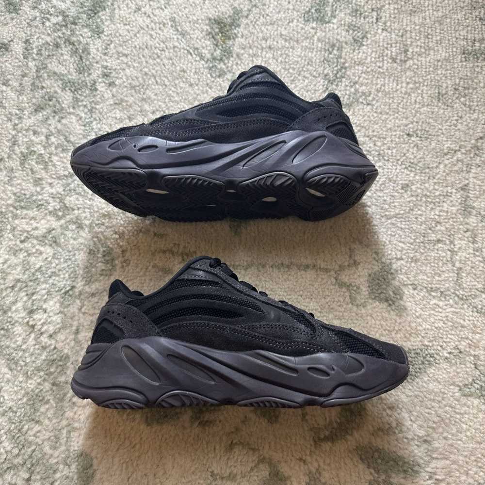 Adidas adidas Yeezy Boost 700 V2 Vanta - image 3