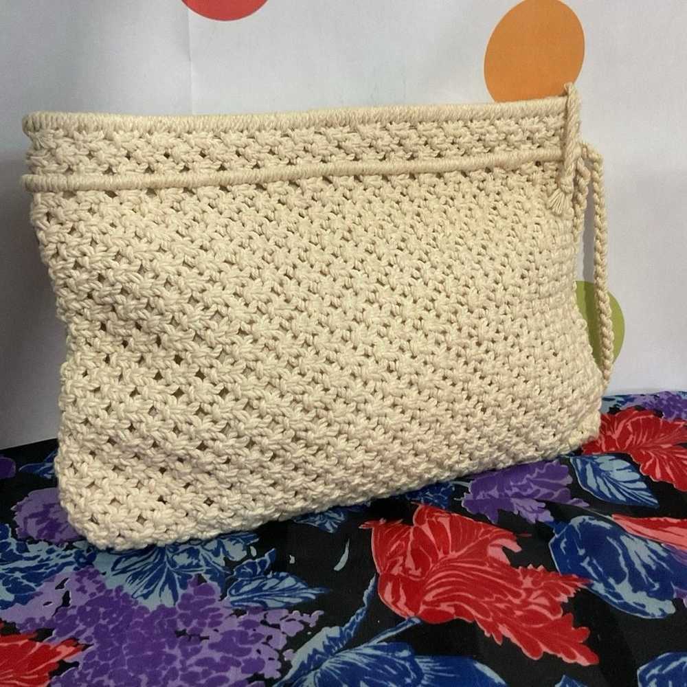Vintage Crochet Macramé Bag Zip Top Wood Beads - image 12