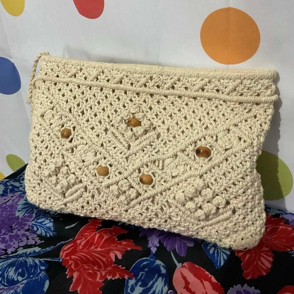 Vintage Crochet Macramé Bag Zip Top Wood Beads - image 8