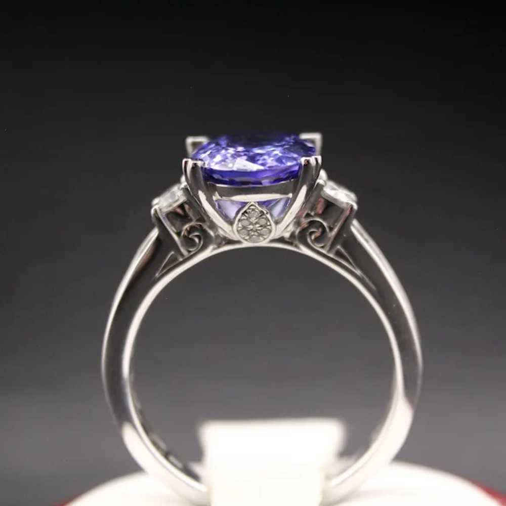 2.8 Cttw Tanzanite & .45 Cttw Diamond Ring 9K Whi… - image 11