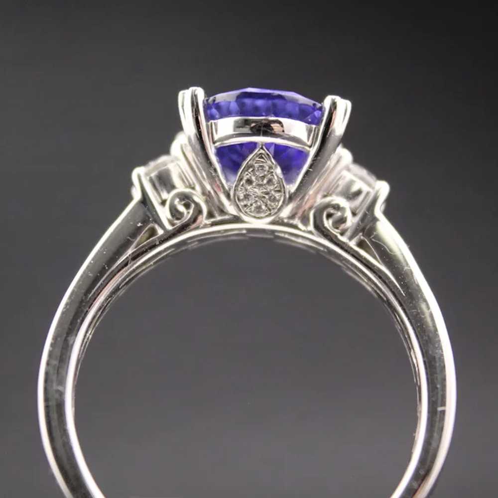 2.8 Cttw Tanzanite & .45 Cttw Diamond Ring 9K Whi… - image 12