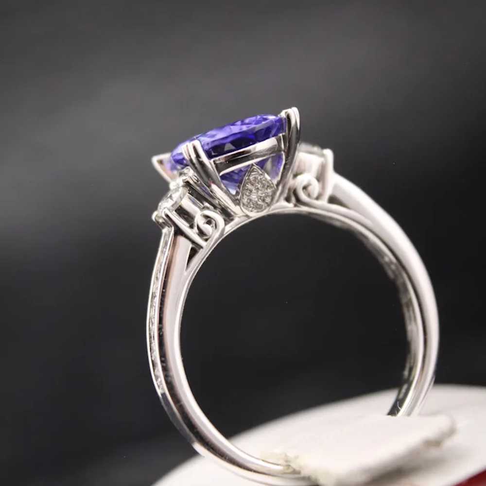 2.8 Cttw Tanzanite & .45 Cttw Diamond Ring 9K Whi… - image 5