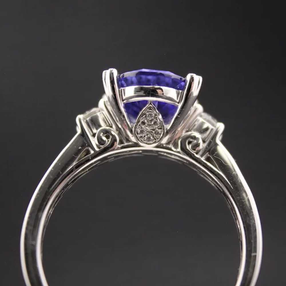 2.8 Cttw Tanzanite & .45 Cttw Diamond Ring 9K Whi… - image 7