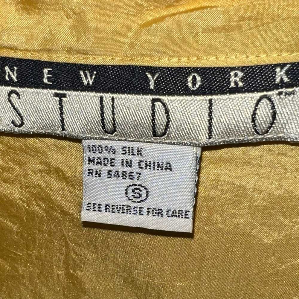 STUDIO NEW YORK small goldenrod yellow button down - image 3