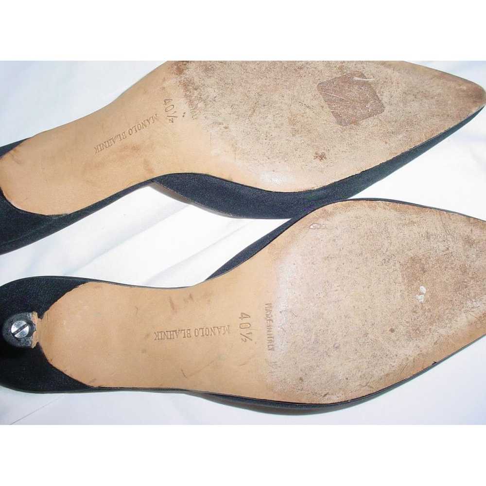 Manolo Blahnik Maysale cloth heels - image 4