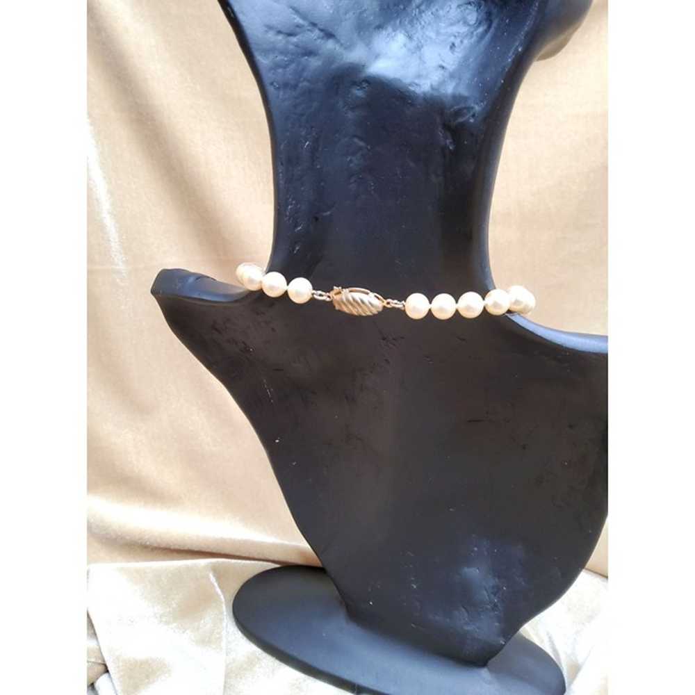 vintage faux pearl choker necklace with gold tone… - image 5